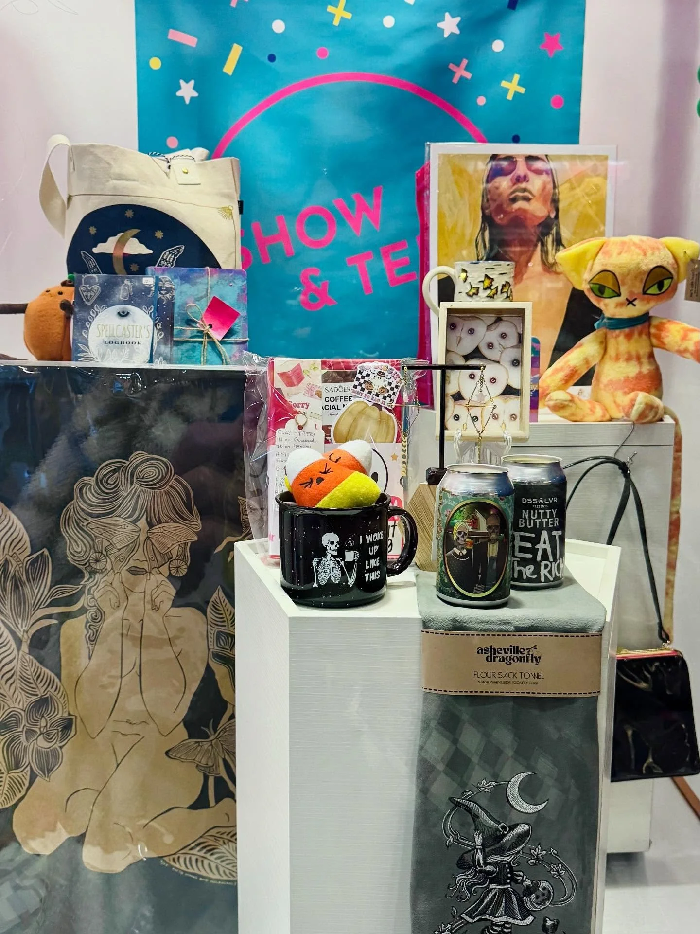 Shop the final days of the 𝗪𝗜𝗖𝗞𝗘𝗗 𝗕𝗢𝗢-𝗧𝗜𝗤𝗨𝗘 with a special 10% off storewide this weekend at the Wicked Boo-tique 🎃

Saturday 10am-8pm
Sunday 11-7pm
 
in the Asheville Mall near Hot Topic and Bath &amp; Body Works
.
.
.
#showandtellpop