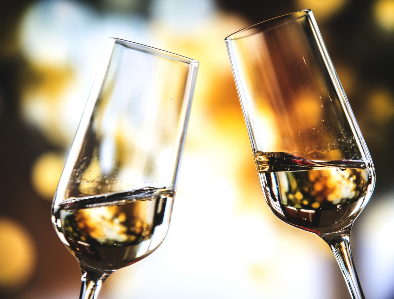 champagne glasses toasting