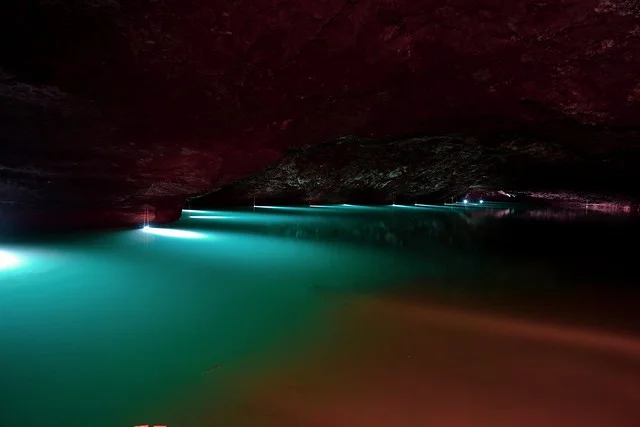lost sea adventure caverns and lake
