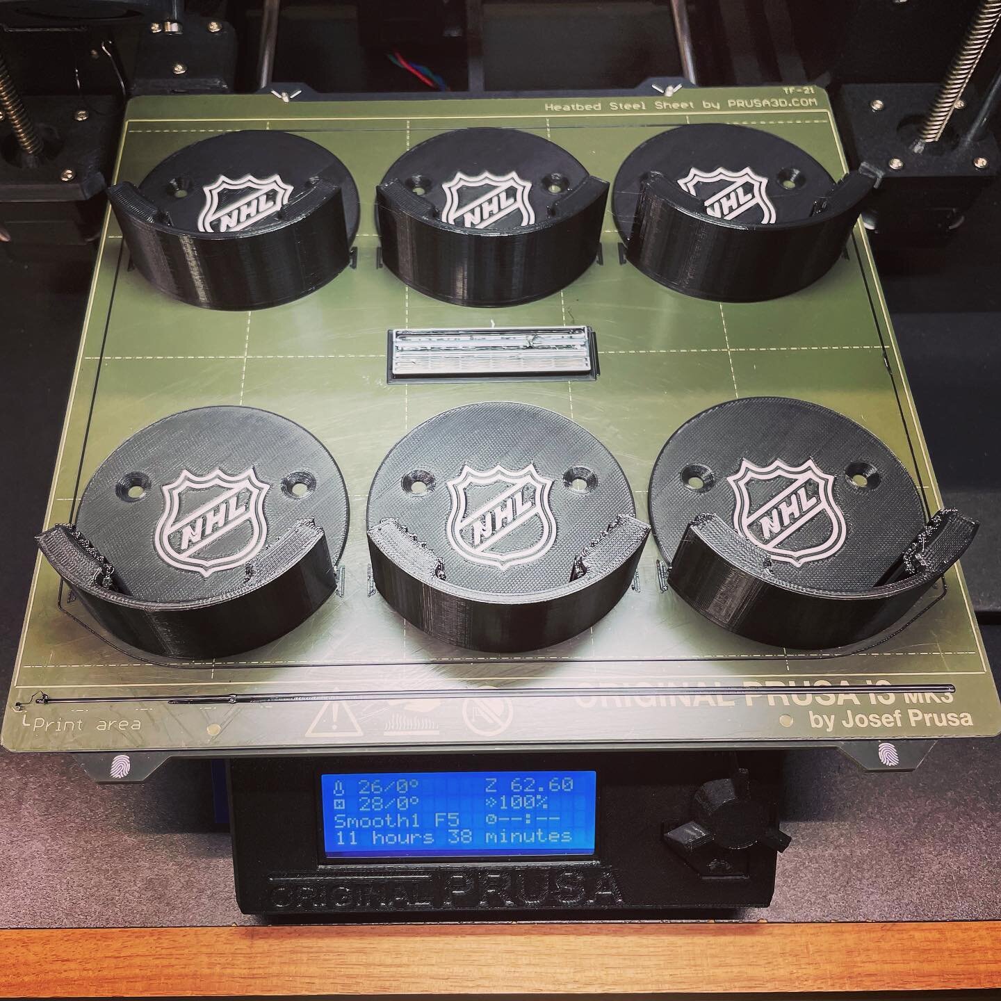 I 3D modeled an NHL branded hockey puck display mount and printed out a batch on the 3D printer. Hopefully the COVID break will be short and we can get back to some Kraken hockey games. 🐙🏒🥅 &thinsp;
&thinsp;
@nhl #nhl @seattlekraken #seattlekraken