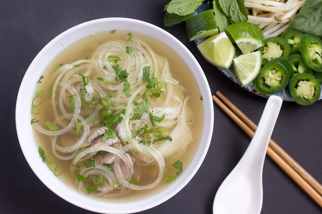 pressure-cooker-pho-easy-pho-recipe-instant-pot-pho-01.jpg