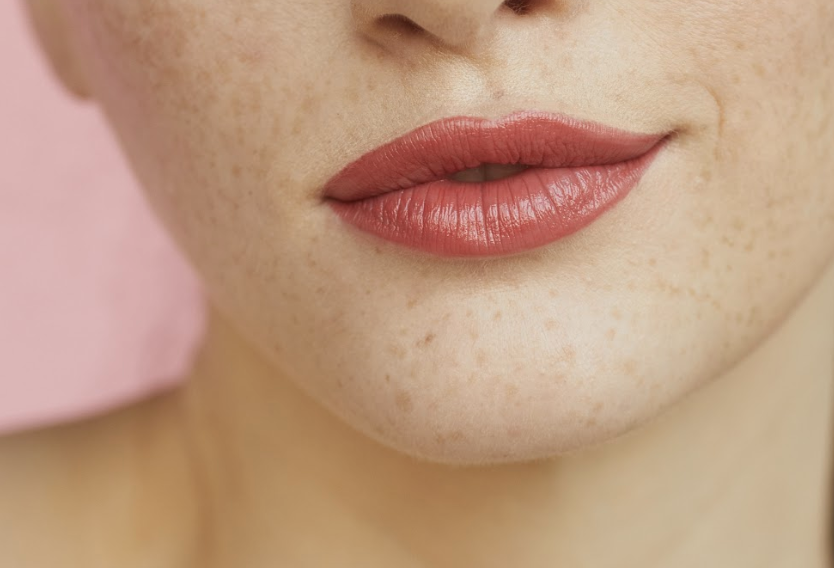 AM11_lips.png