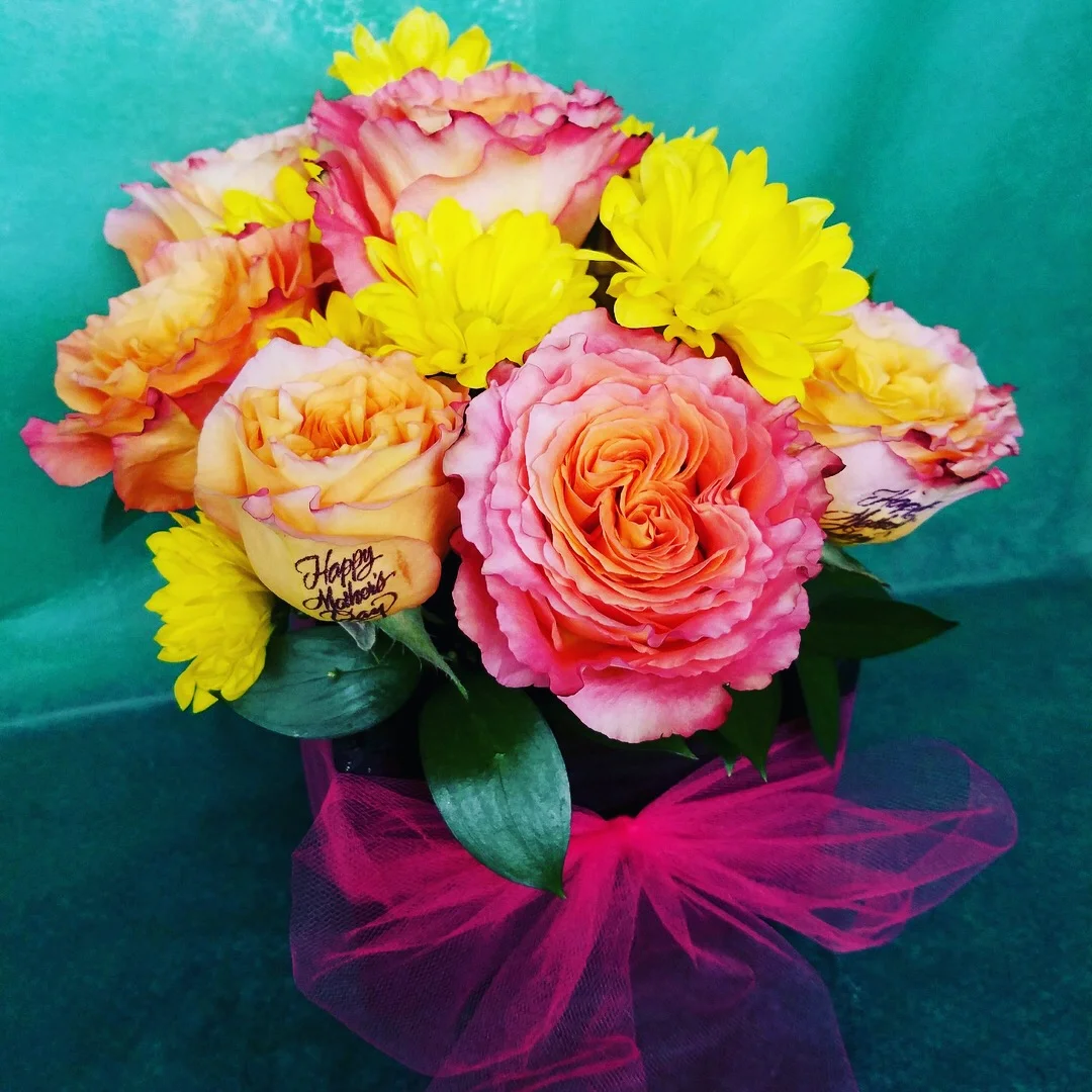 Gallery Bouquet of Flowers Delivery in Spring Hill, KS Talk ta Me