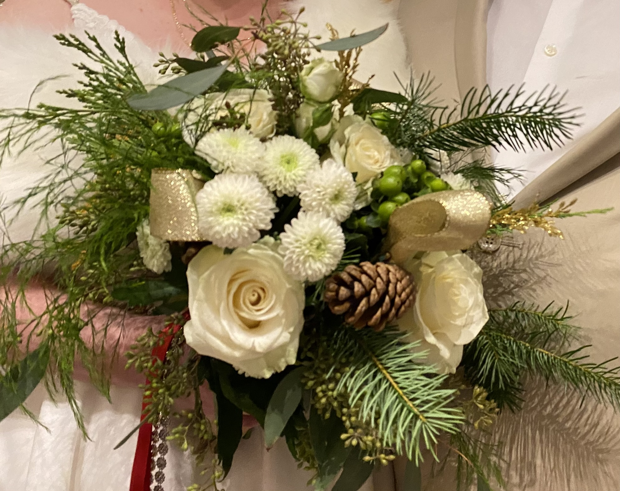 White Christmas Bouquet.png
