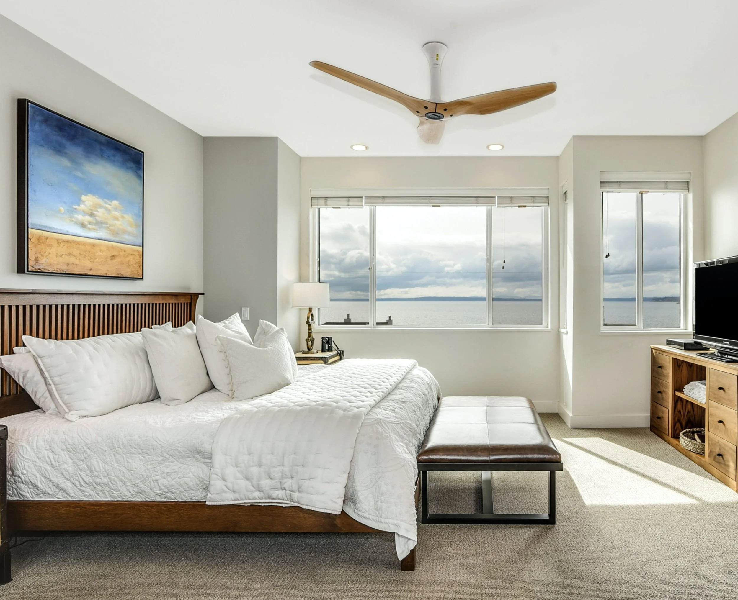 master bdrm cropped _11188849.jpg