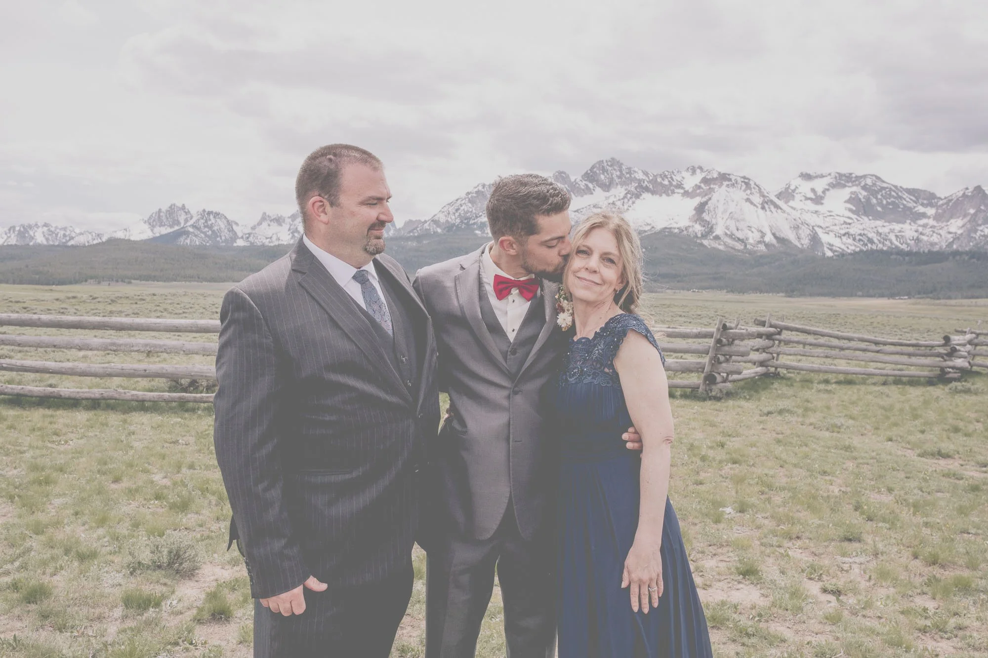 Laurte_Wedding_Party026.jpg