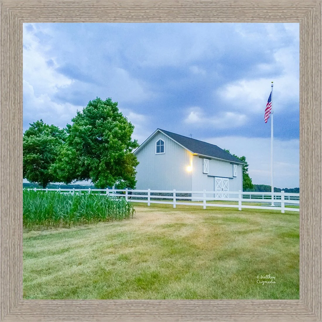 stults-farm-barn-usa-flag-plainsboro-matthew-csizmadia.jpg
