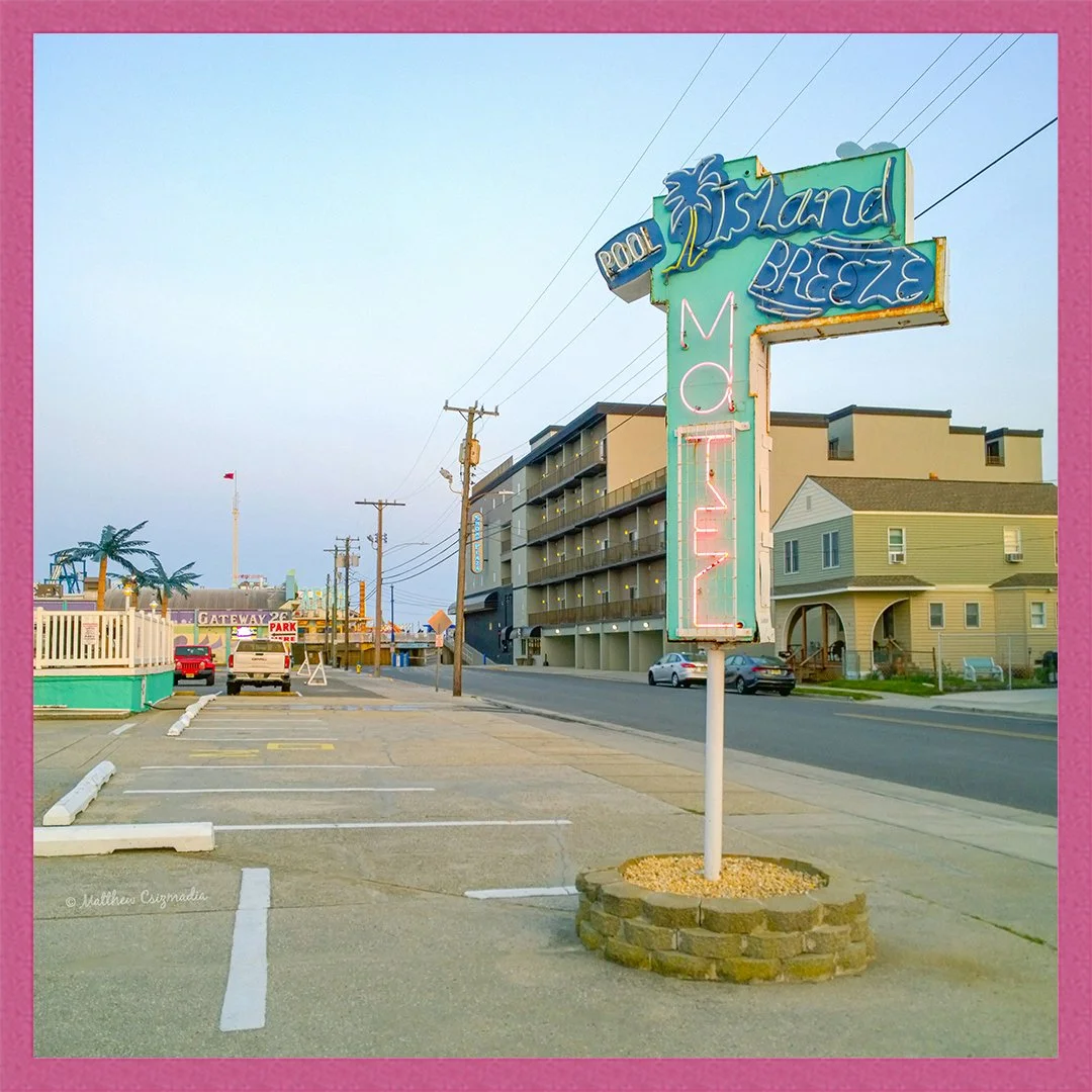 island-breeze-motel-sign-wildwood-matthew-csizmadia.jpg