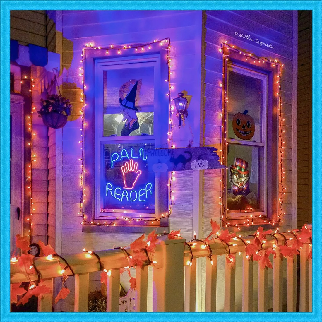 palm-reader-neon-sign-bordentown-halloween-matthew-csizmadia.jpg