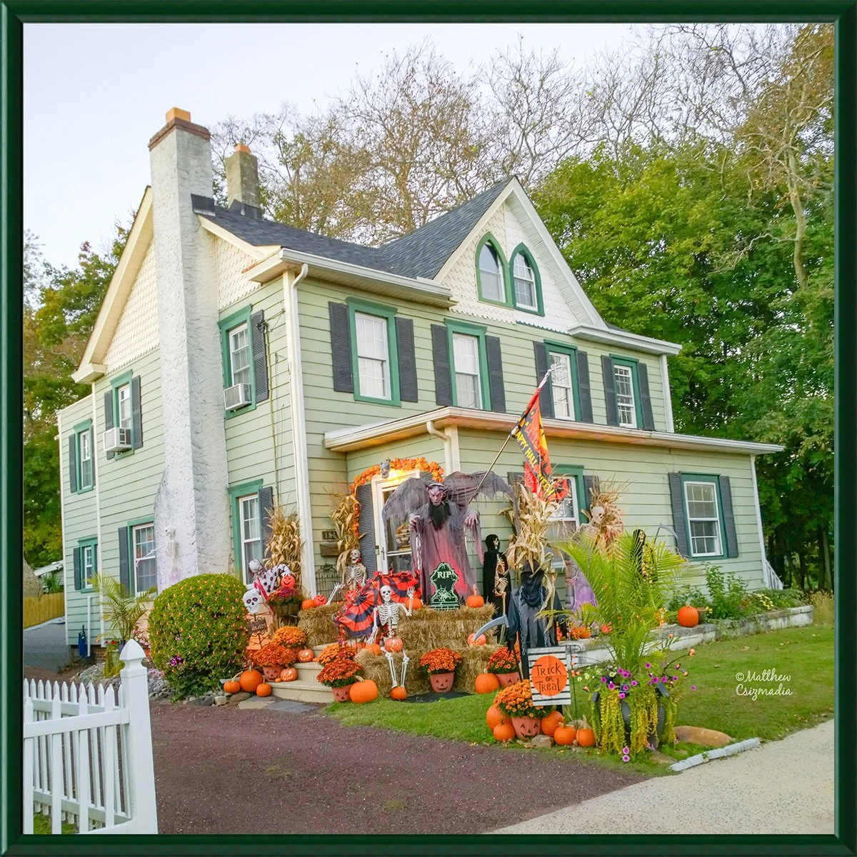 mercer-st-halloween-house-matthew-csizmadia.jpg