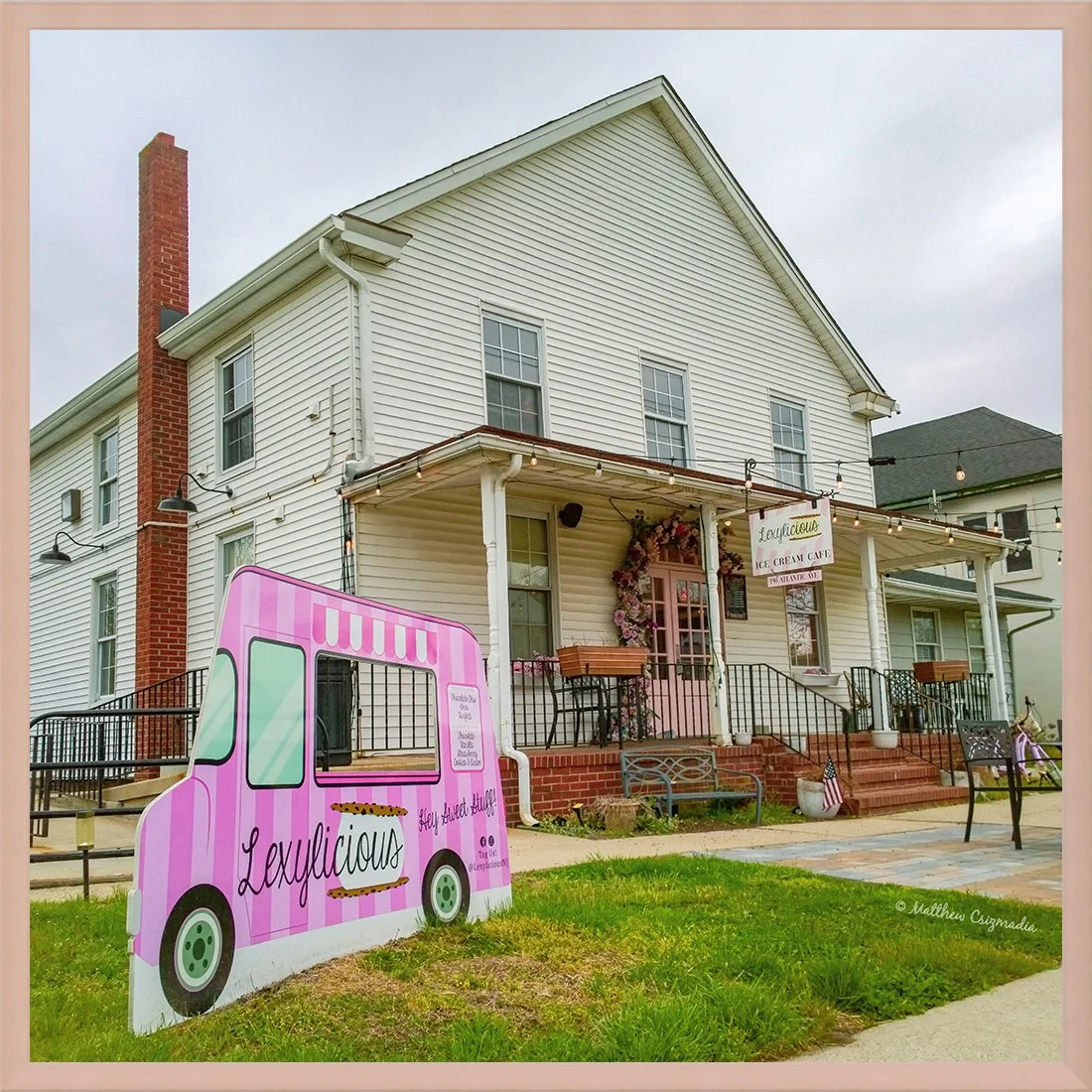 lexylicious-ice-cream-cafe-columbus-matthew-csizmadia.jpg