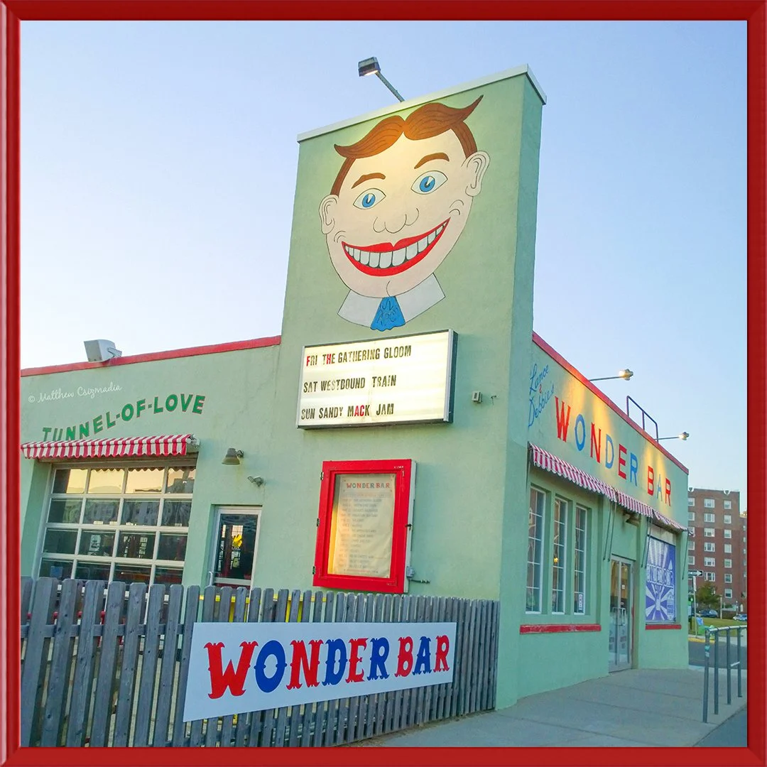 wonder-bar-sign-tillie-asbury-park-matthew-csizmadia.jpg