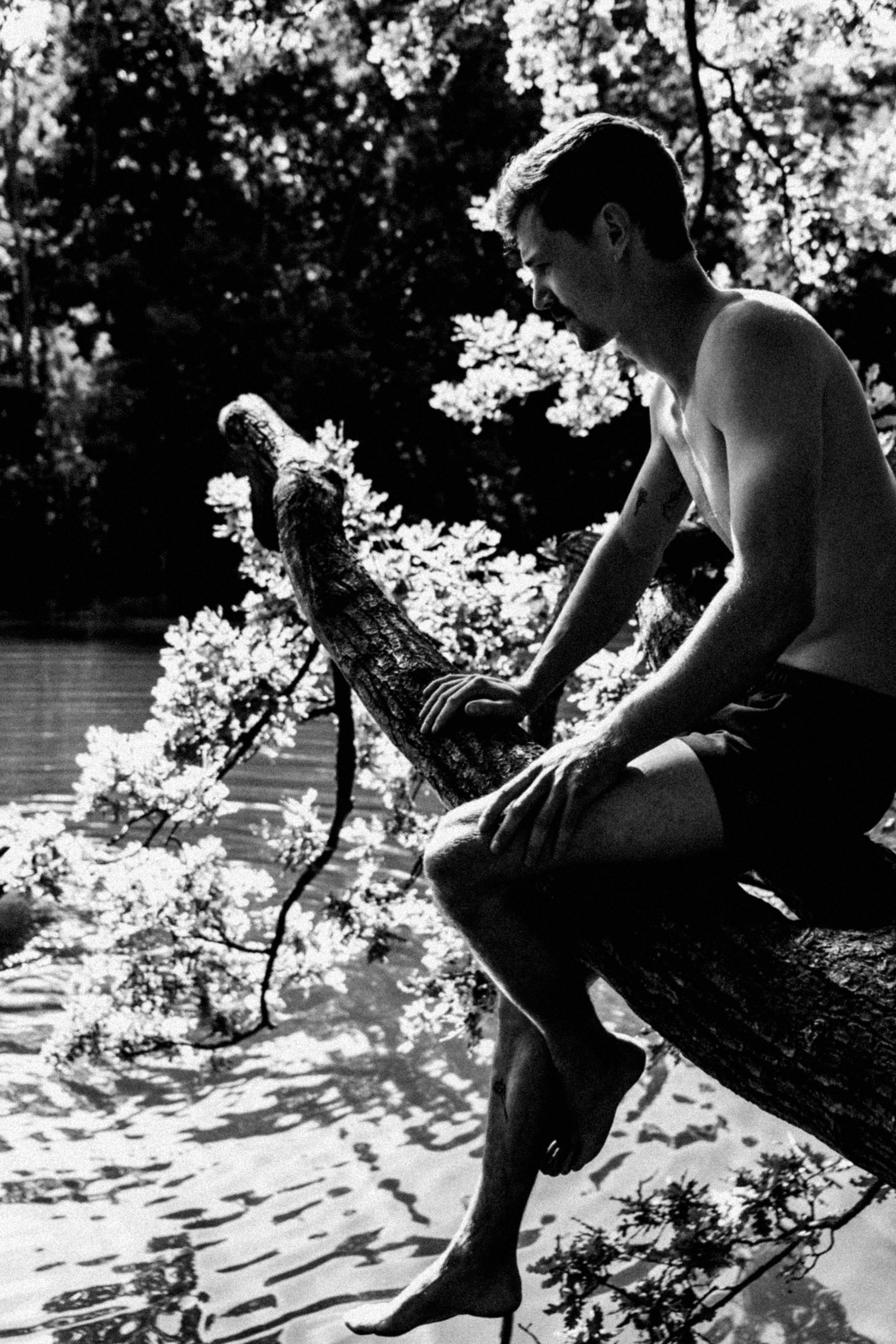 DSCF2035BW(online).jpg