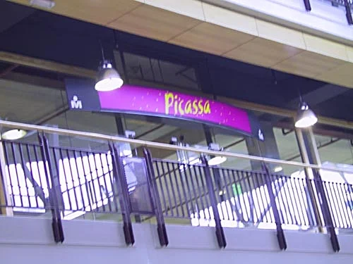 Picassa Gallery