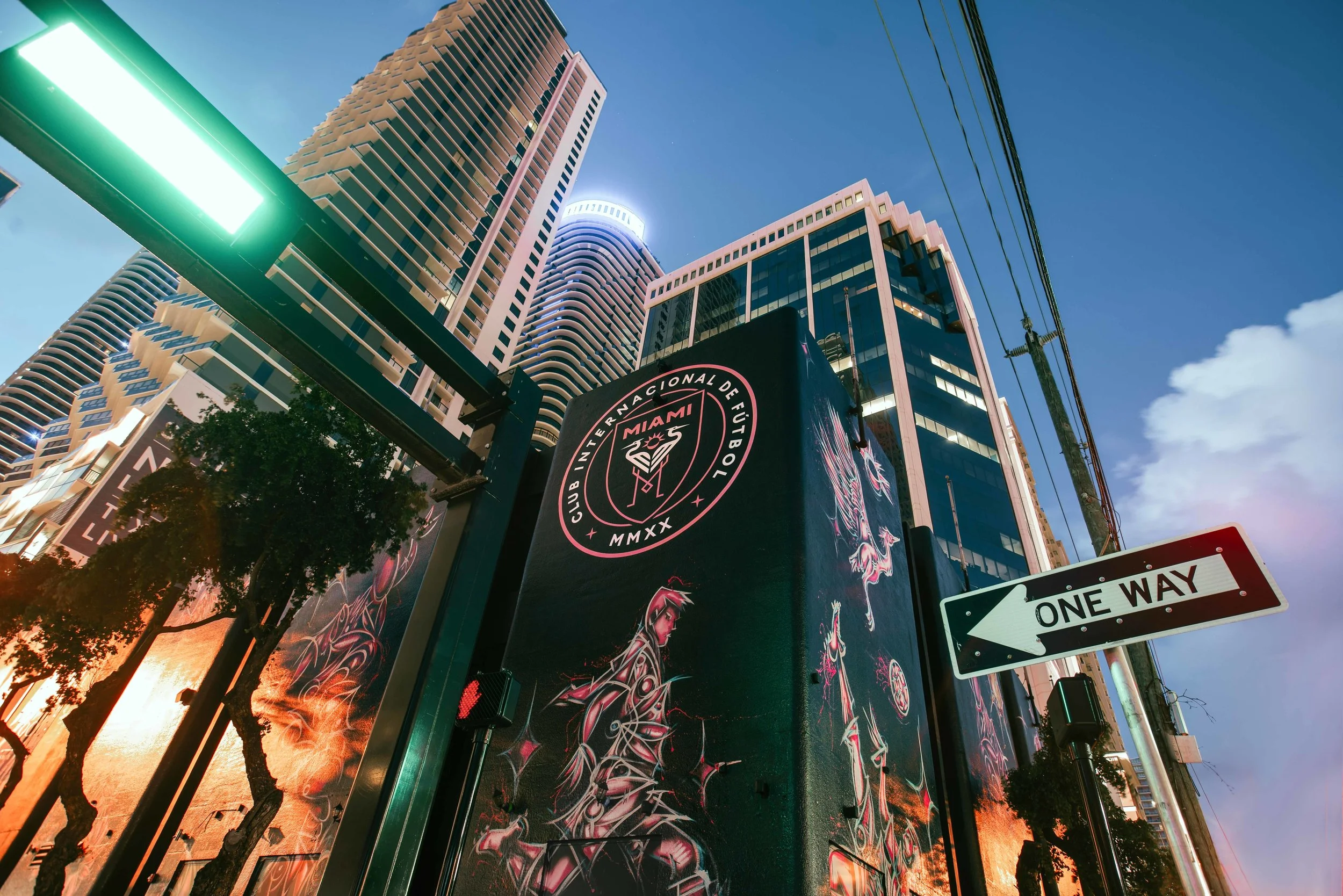 MIAMI LOGO-1-2.jpeg