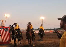 hillt top sadde.jpeg