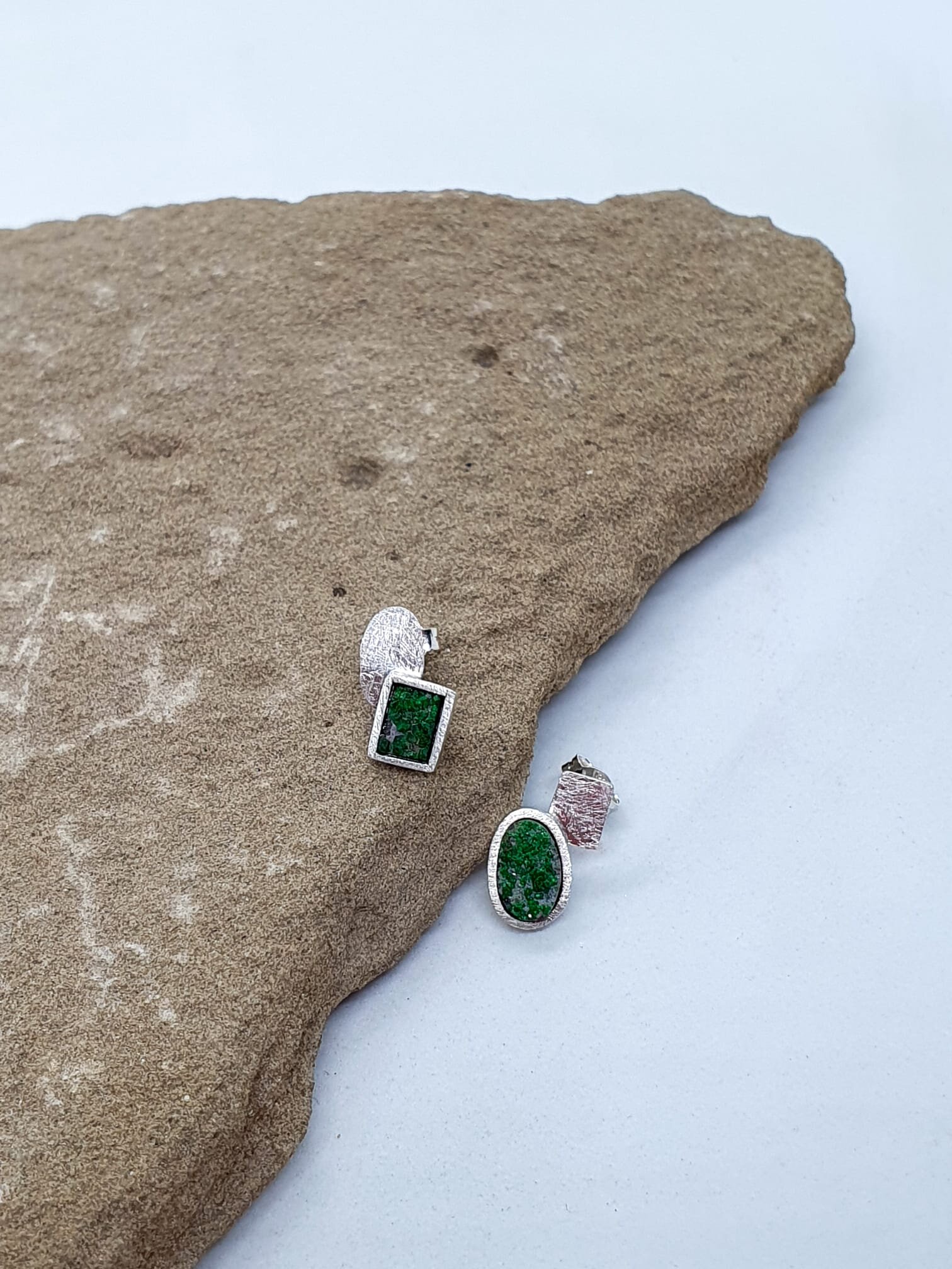 arracades uvarovite.jpg
