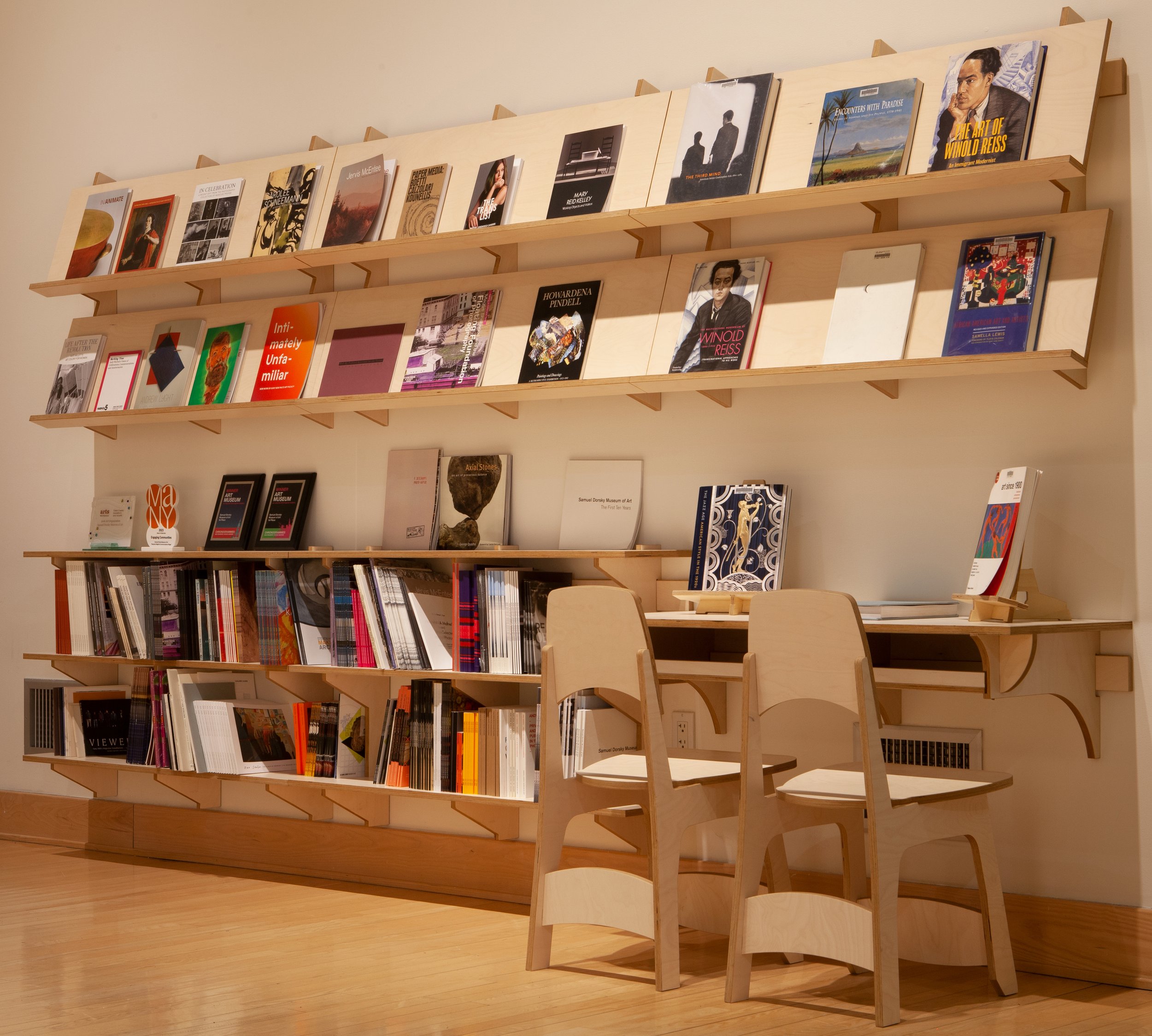 Dorsky Shelves 3 4_8529 trim.jpg