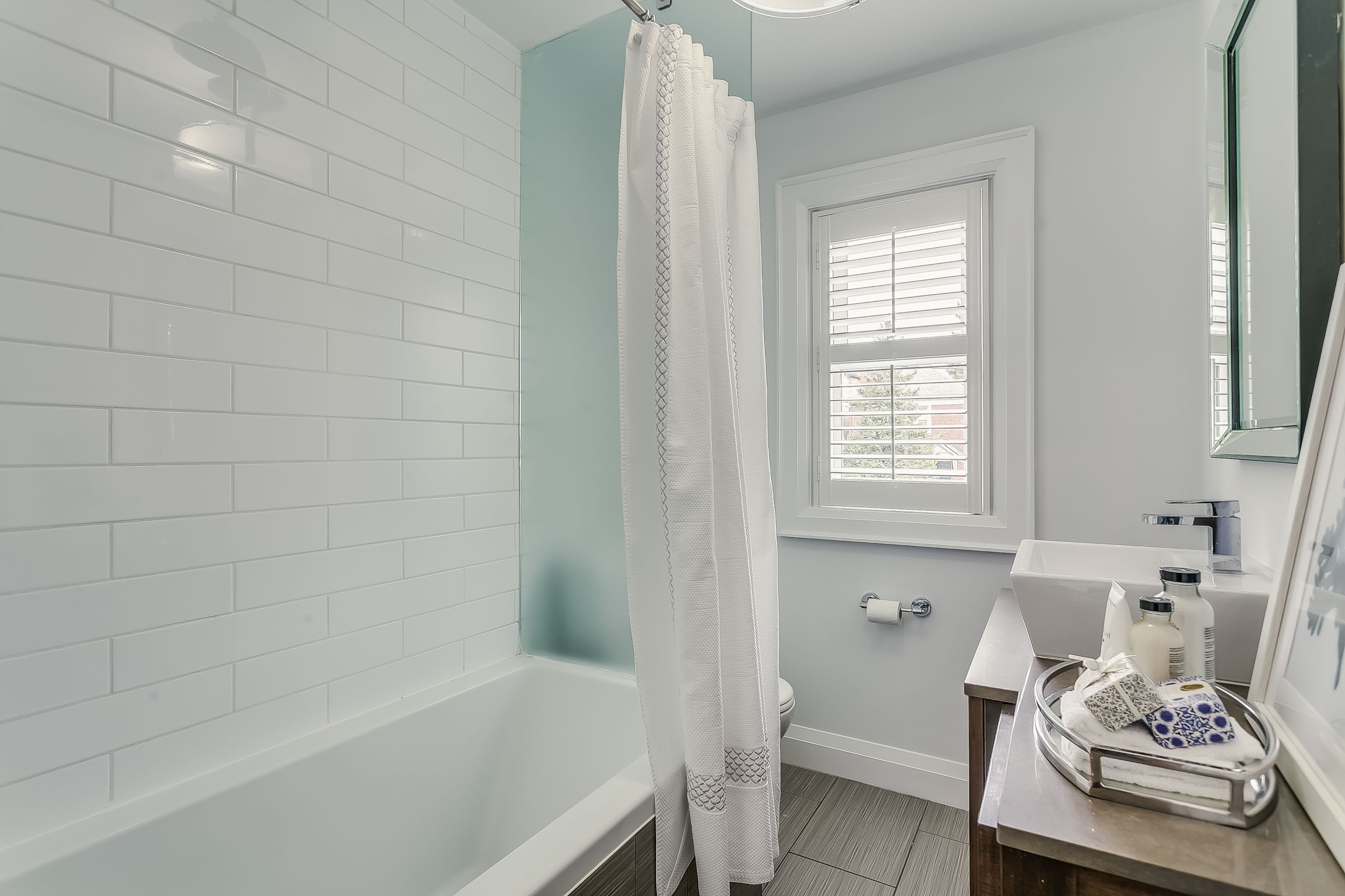 52latimerave-040.jpg