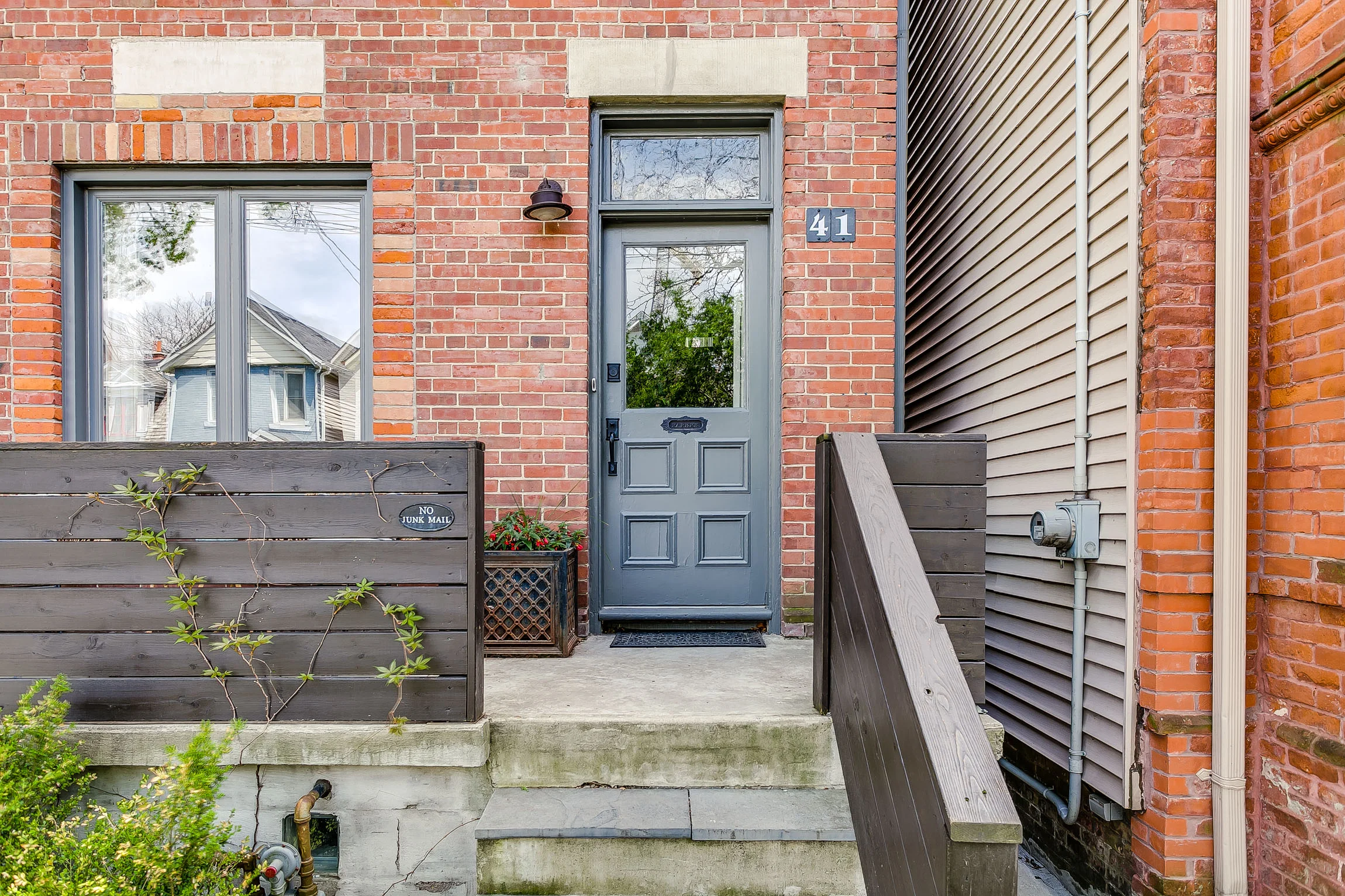 41melville-004.jpg
