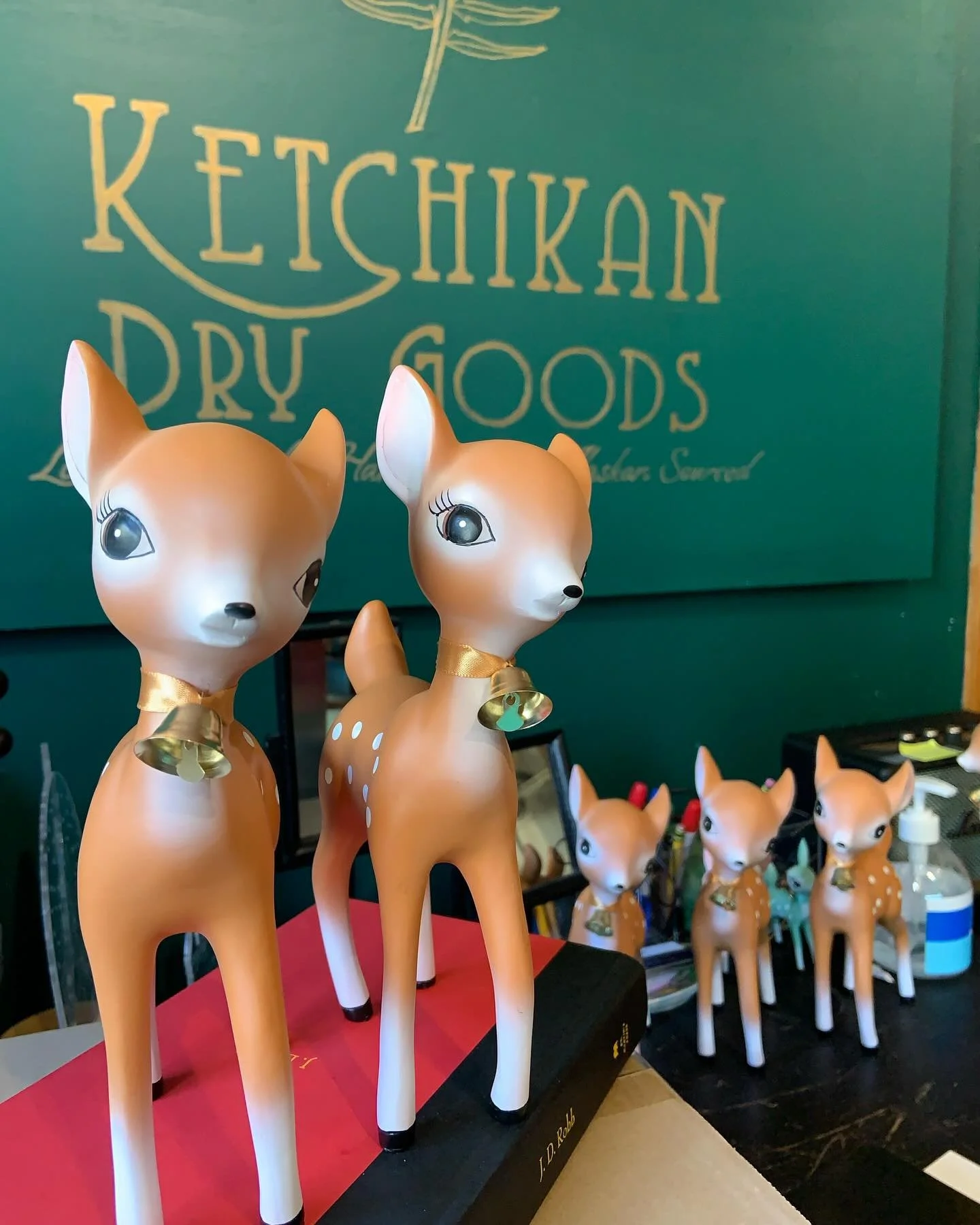This just in at Dry Goods!⁣ we&rsquo;re open 9-5 today 🎁
⁣
Holiday Hours start tomorrow: All three shops open 9-5 every day until Christmas! ⁣
⁣
@old.ache.alaska 
@ketchikandrygoods 
@niblicksgeneralstore
