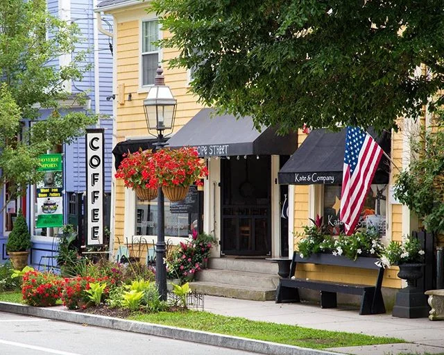 Coffee is a must for getting through Friday! Happy (almost) Weekend! 🌞 .
.
.
.
#coffee #downtown #bristol #rhodeisland #harborsideholdings #kateandcompany #summer #caffeine #flowers #street #hopestreet