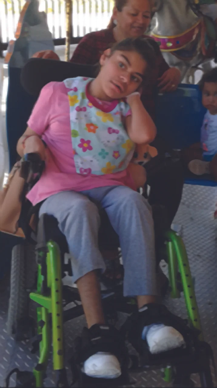 NATALIE CHIRINOS.jpg