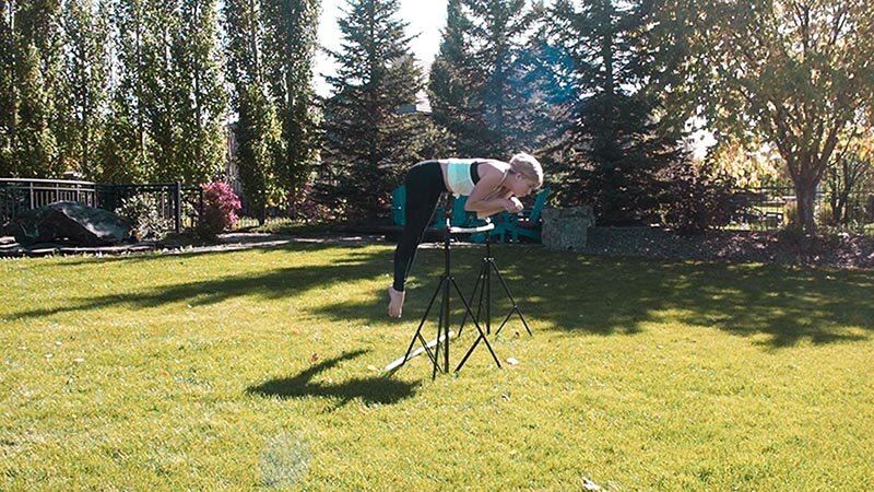 The Teenage Girls Who Jump Like Horses