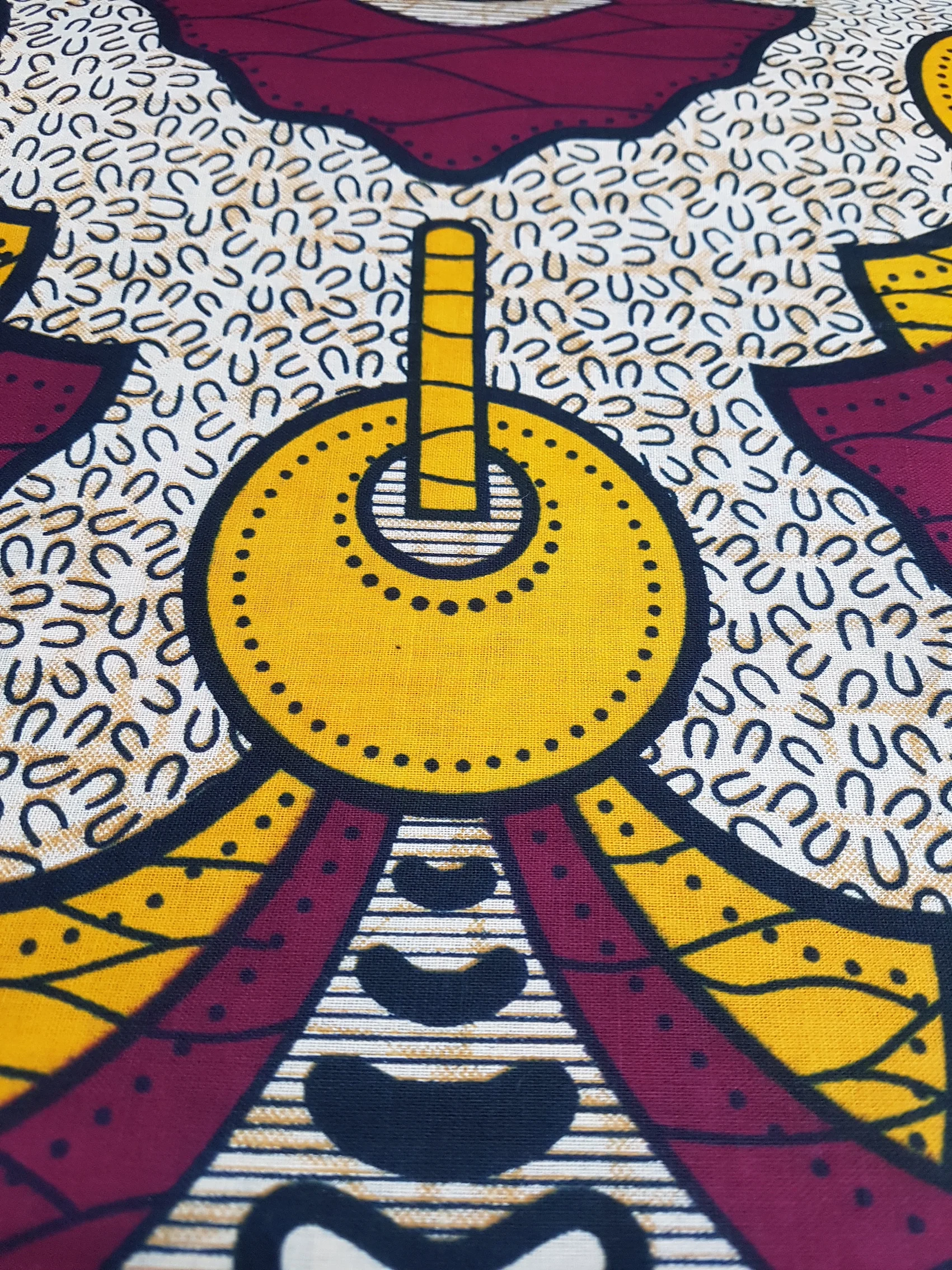 Maroon & yellow bolt