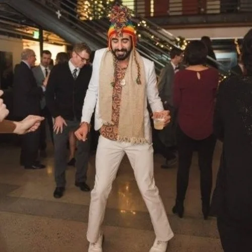 Aari Lotfipour