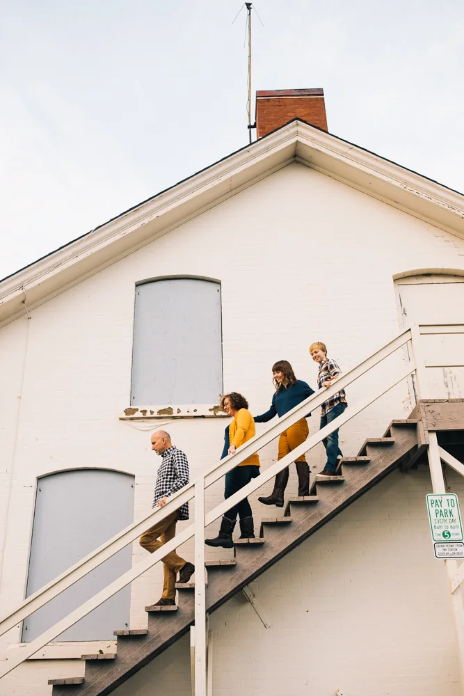 2018_12_ 092018.12.9 Lindsay family session blog photos Edited For Web 0021.jpg