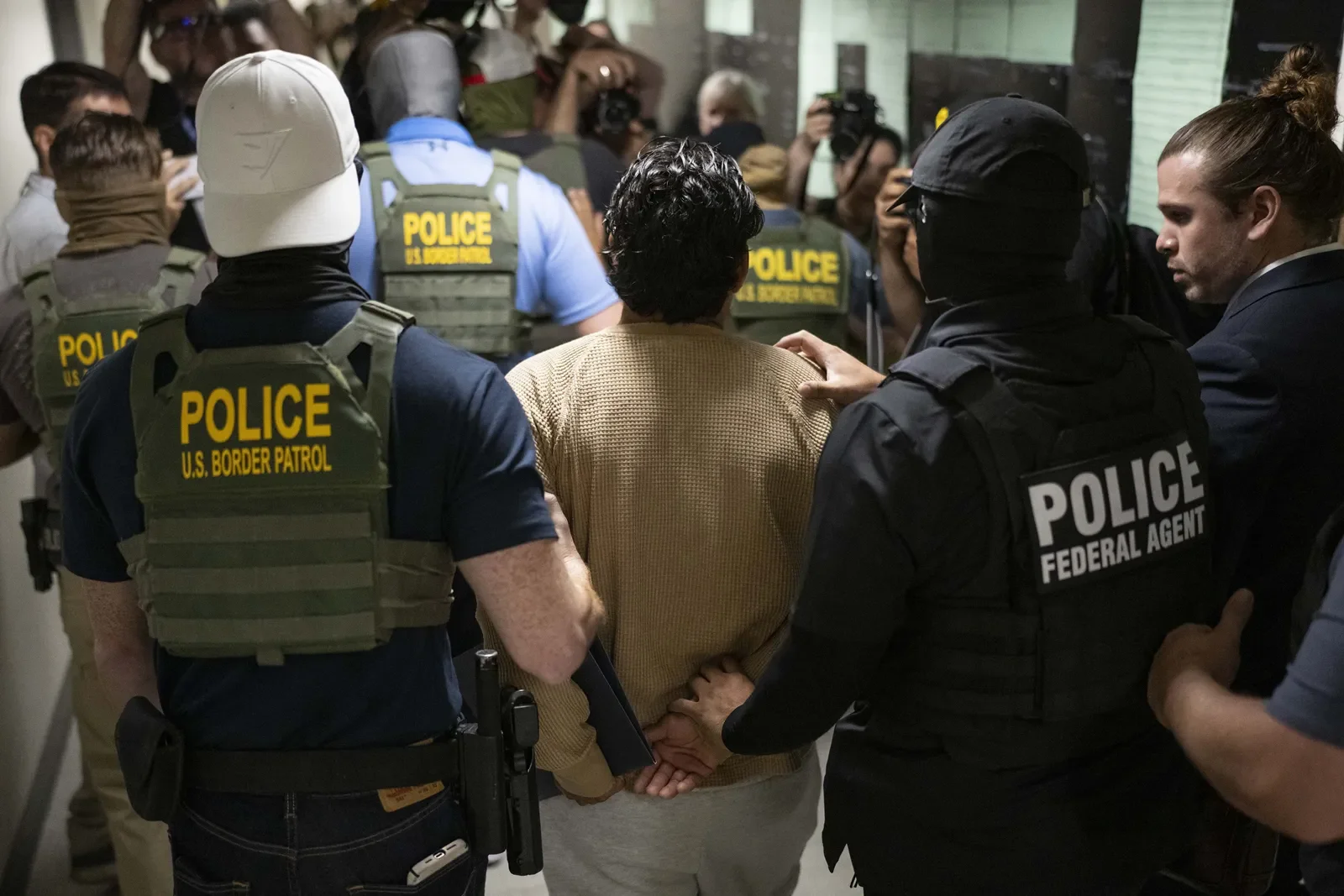 Streamlining Removal, Straining Rights: AI-Driven Immigration Enforcement and Constitutional Limits