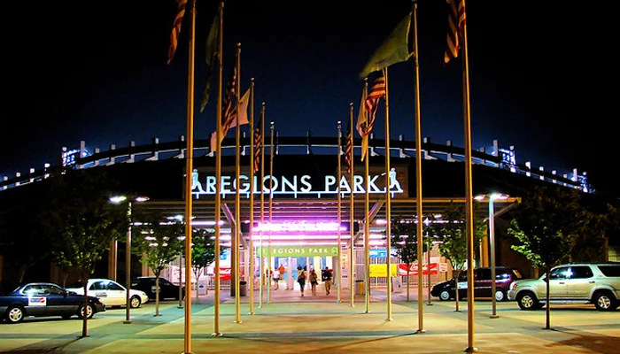 regions-park-night-signage.jpg