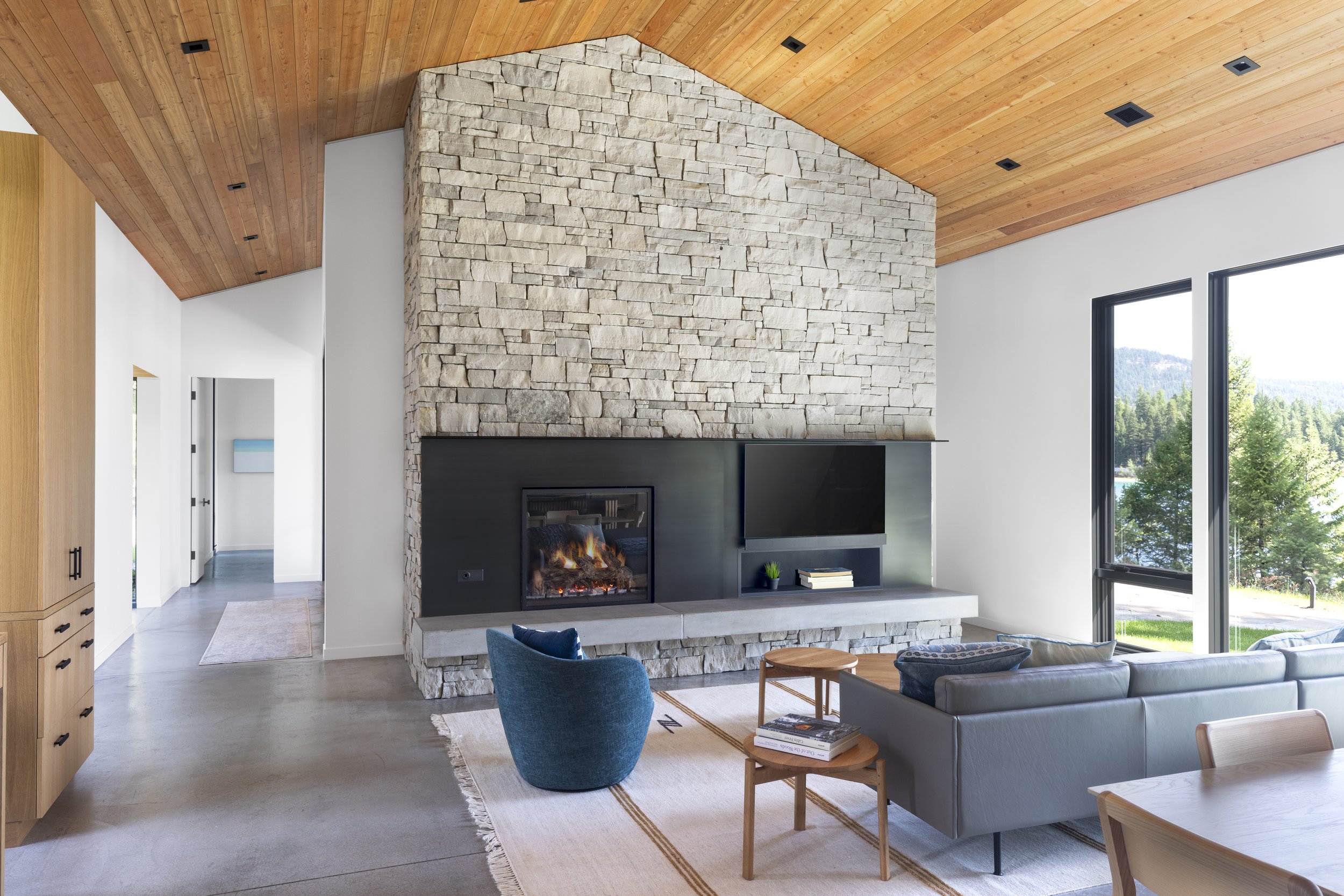 ASHLEY LAKE HOUSE - WHITEFISH ARCHITECT - WHITEFISH INTERIOR DESIGNER ...