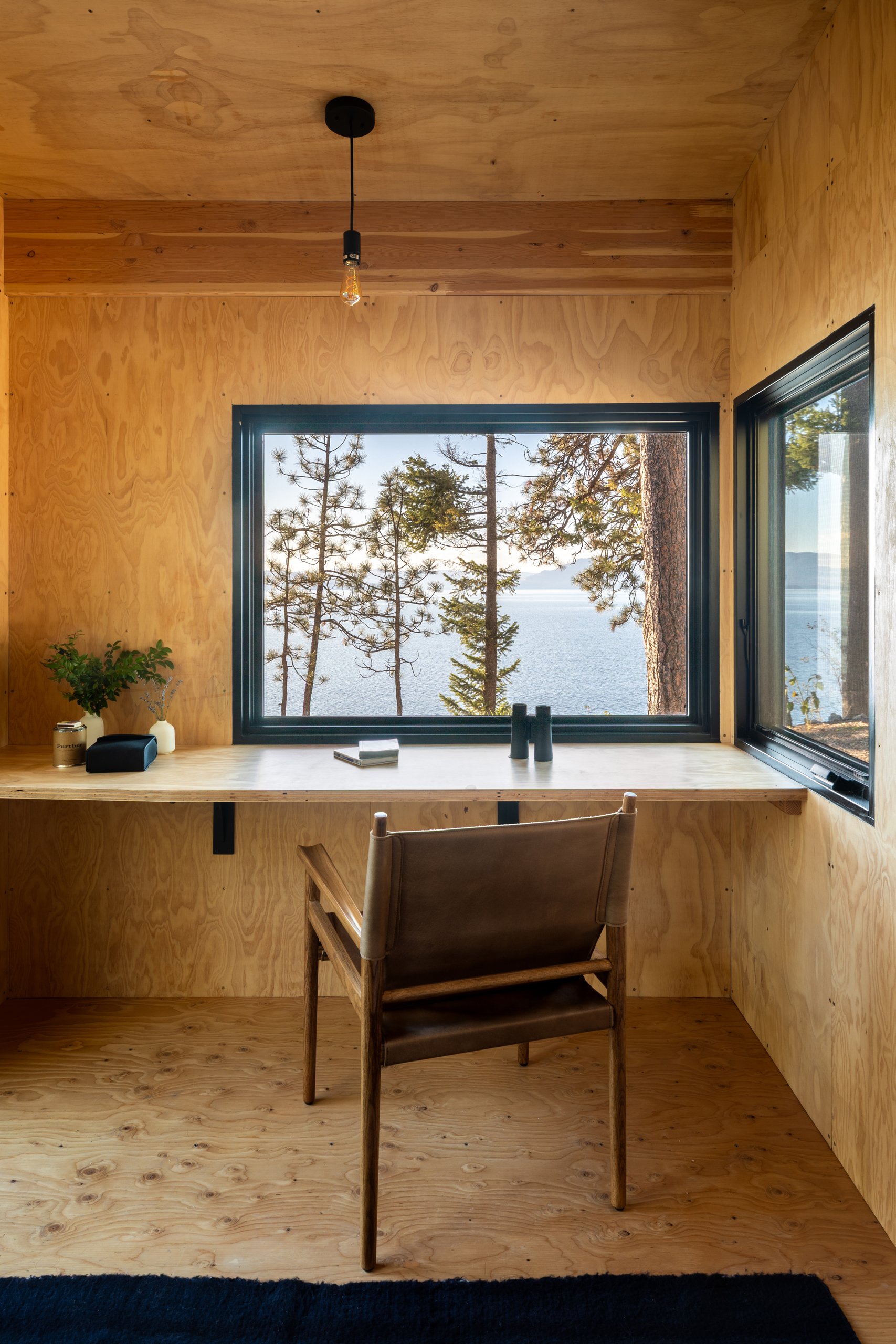 Side_Cabin_Interior_1.jpg