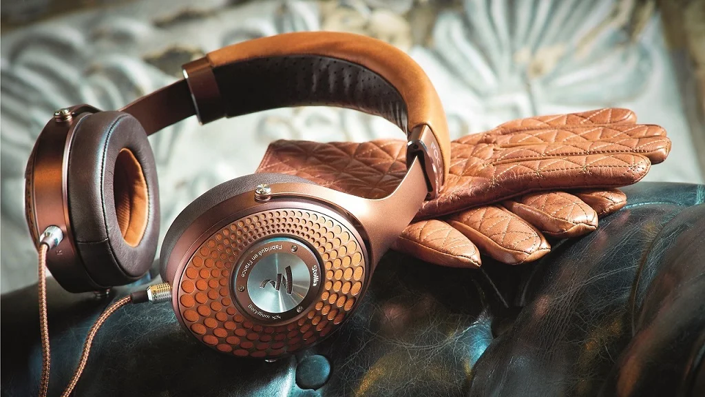 focal_headphones_poster.jpg