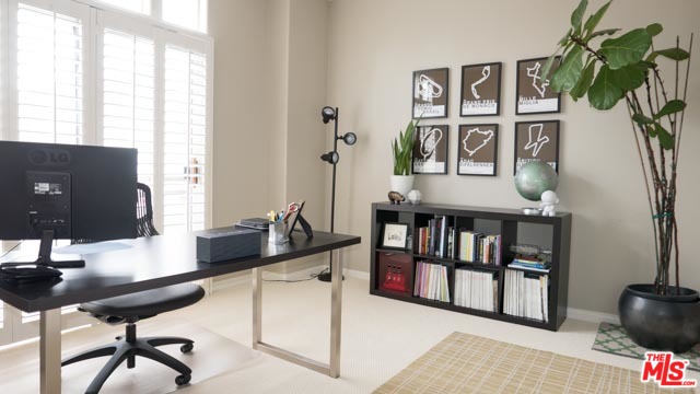 11050 RIVERSIDE DR Unit #102 