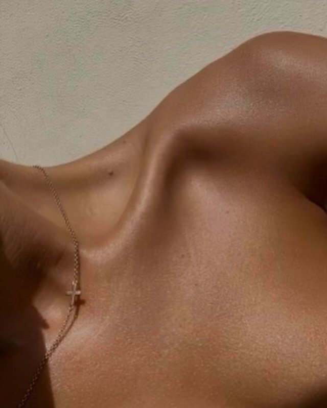 Have you booked your spray tan for the weekend yet? For a limited time only, spray tans are $35 x