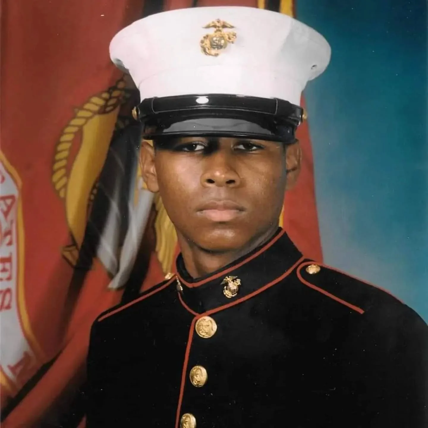 Ten years ago, we lost our friend Chris. Today, we remember him and the sacrifices he and his family made. We miss you buddy....

#gonebutneverforgotten #marines #restinparadise #honorourfallen