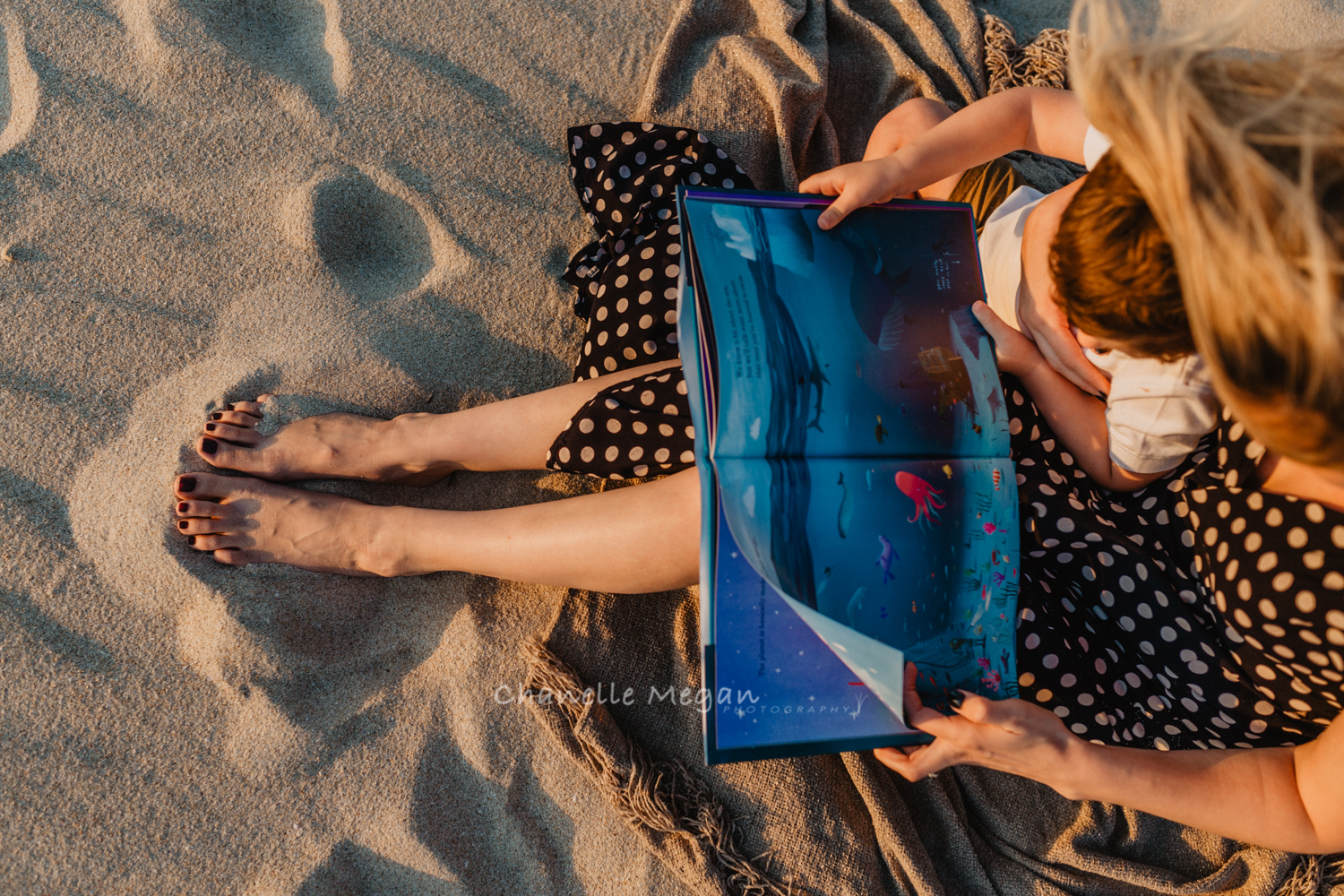 Lifestyle Photographer, captures Mummy and Me reading a book together. Chanelle Megan Photography