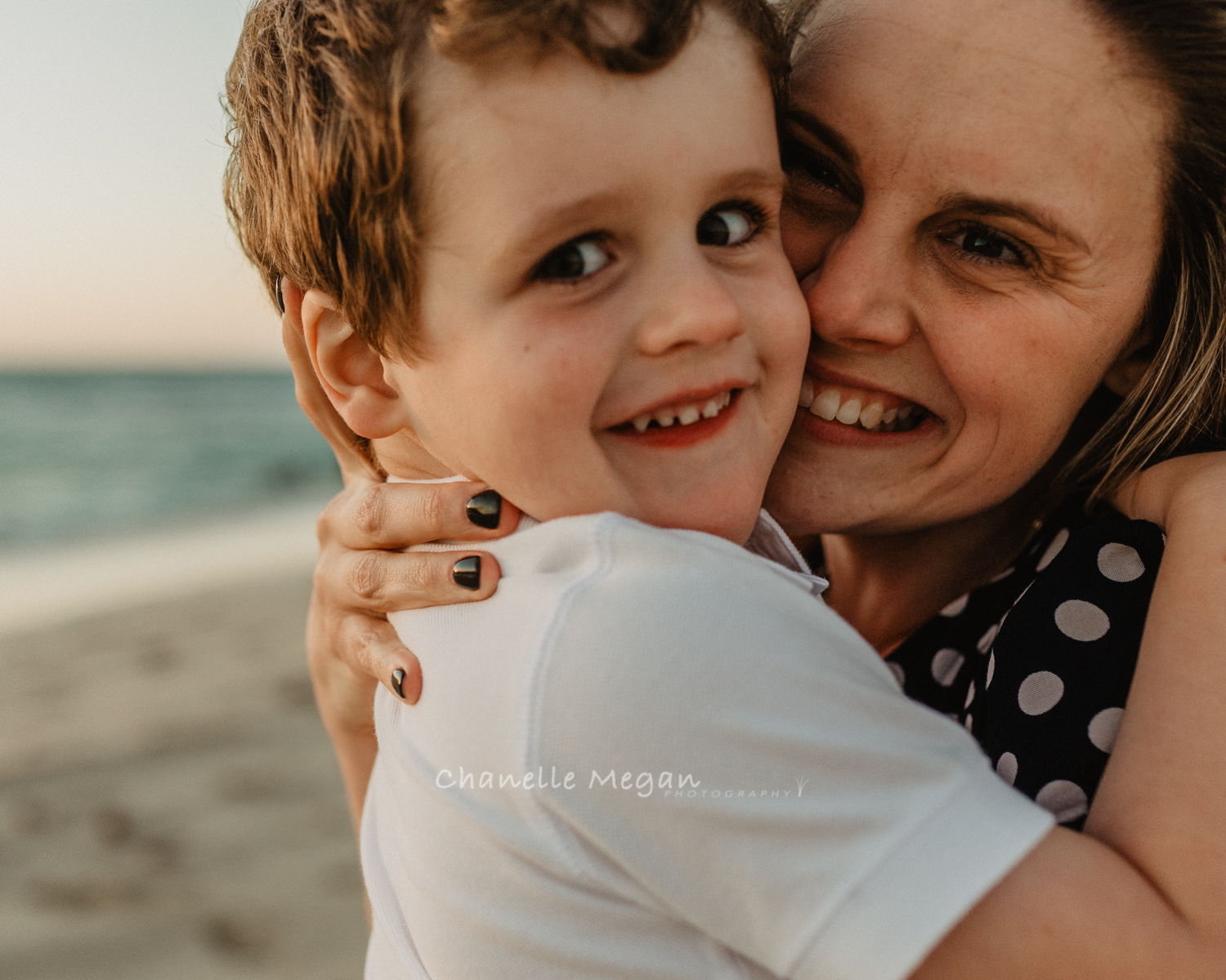Mummy and Me Portrait. Perth Family Photographer, Chanelle Megan Photographu