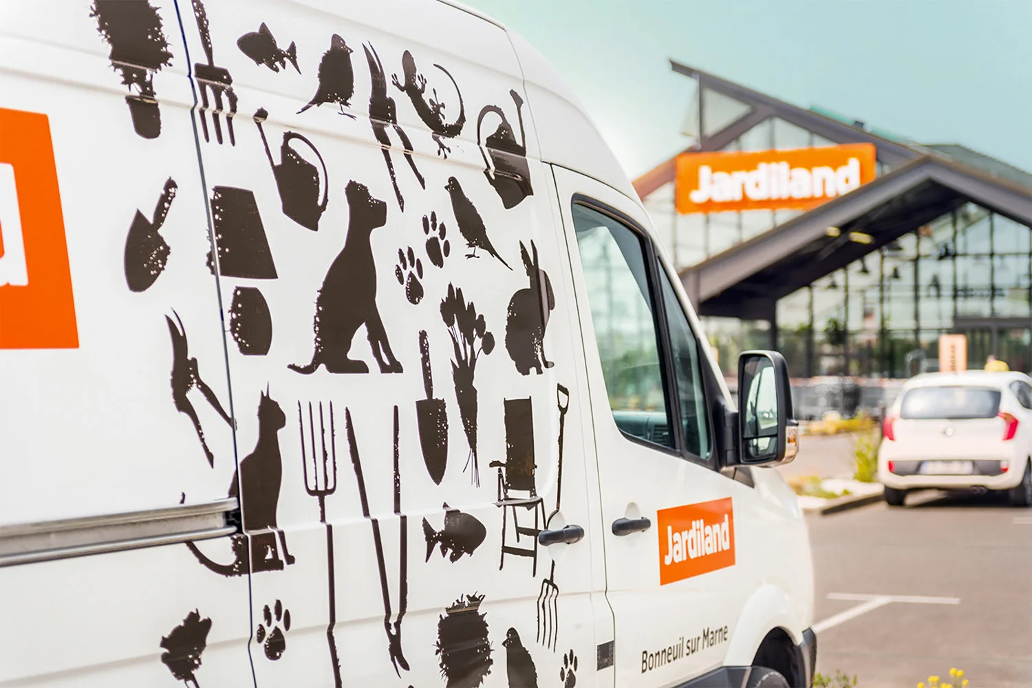 WIPbrands-Jardiland-Van-Mathieu-Hoppenot.jpg