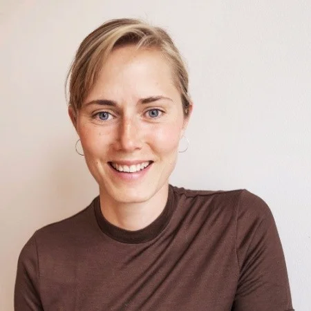 Caroline Photo.jpg