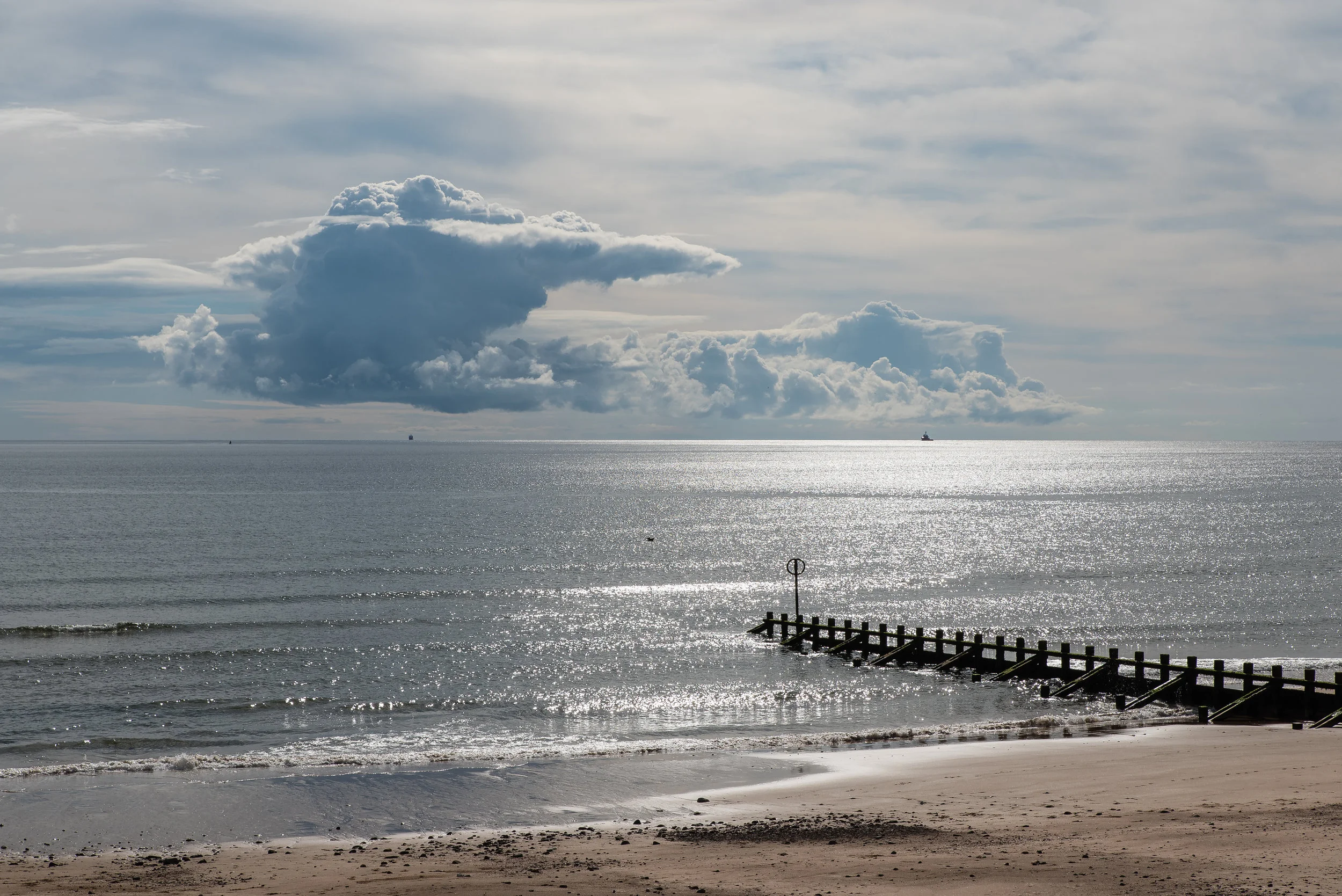 Aberdeen_Beach_to_Sea.jpeg