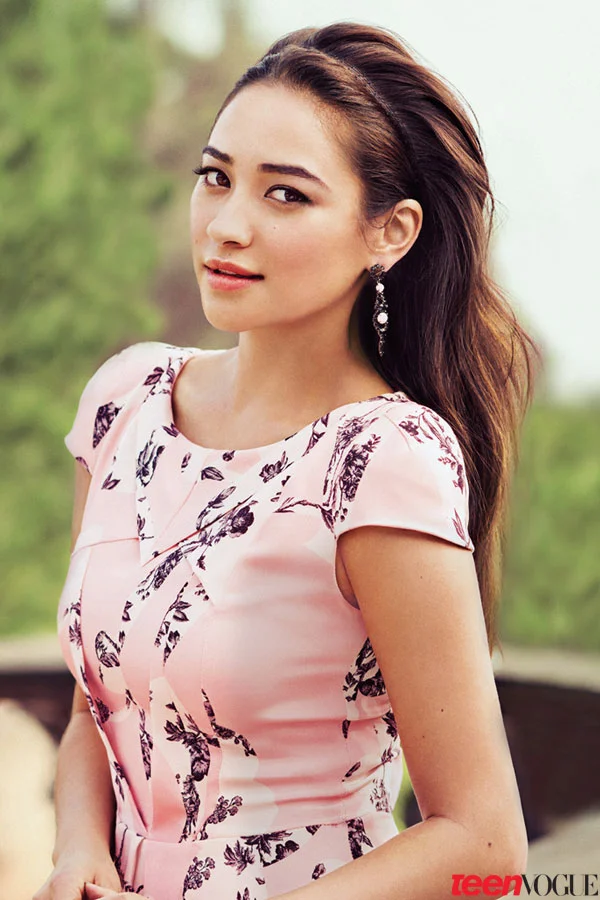 Shay-Mitchell1.jpg