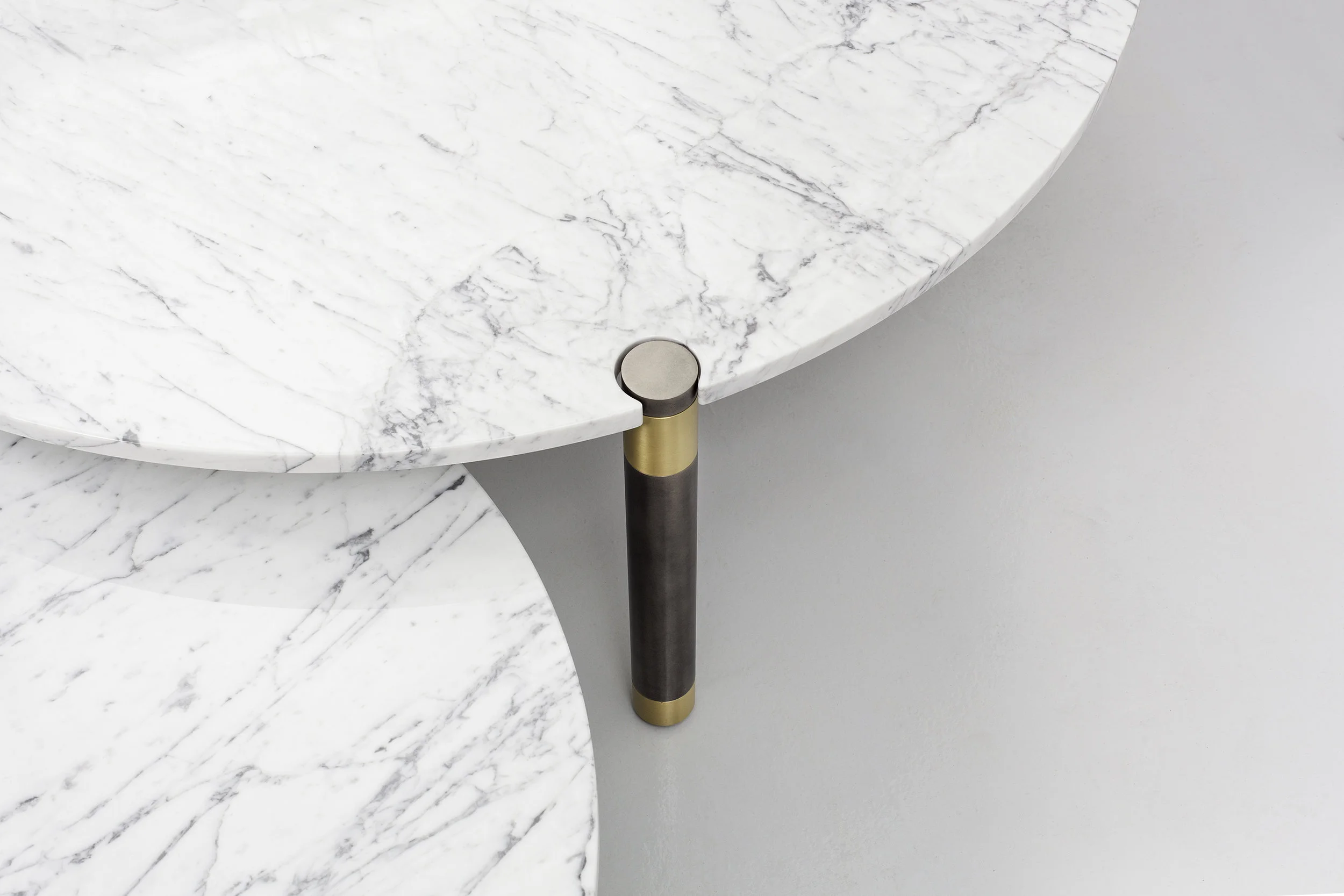 Avram_Rusu_Nova_Nesting_Coffee_Tables_5.jpg
