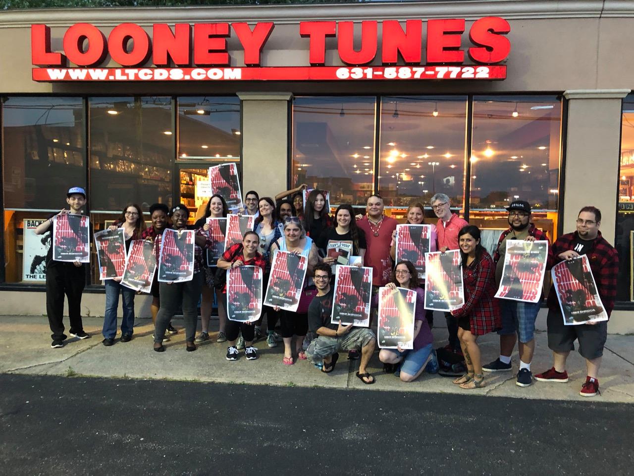 The big group shot! (Photo By: Looney Tunes)
