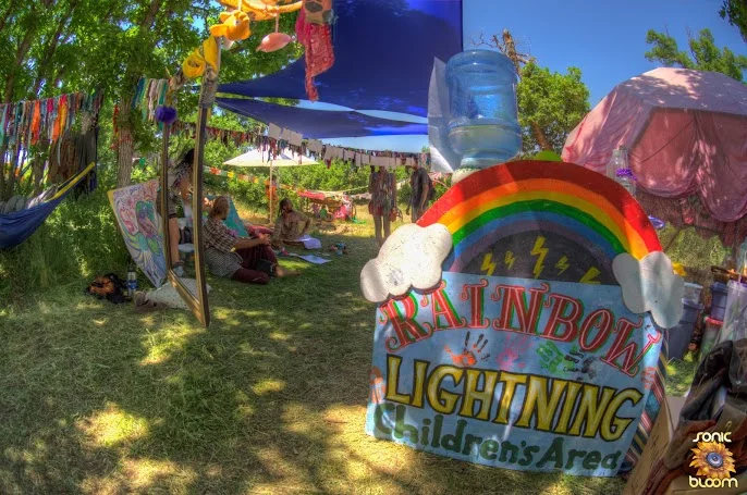Rainbow Lightning at Sonic Bloom.