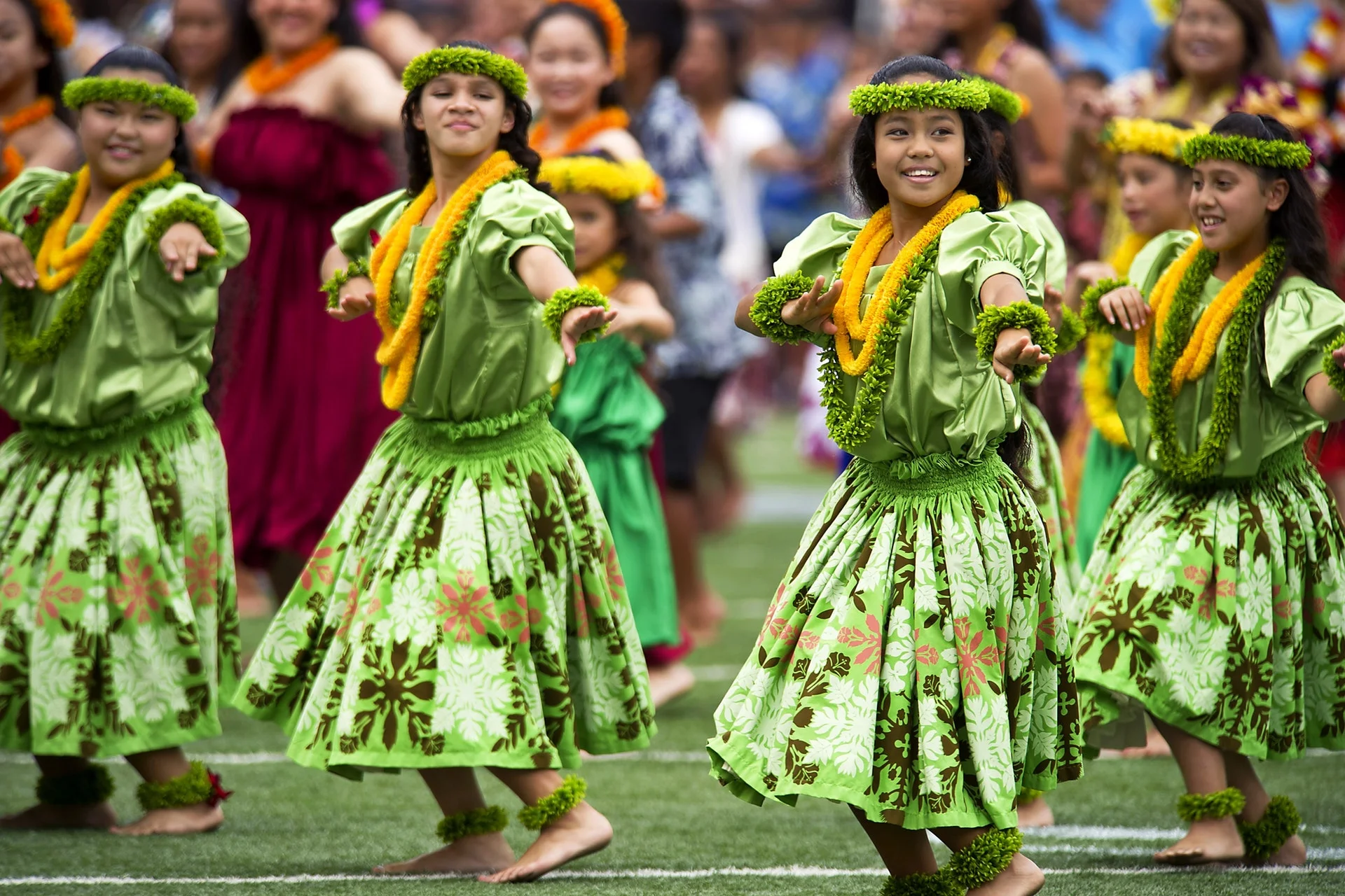 hawaiian-hula-dancers-aloha-stadium-dod-photo-by-usaf-tech-54093.jpeg