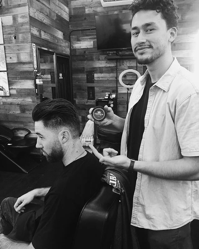 Gettting ready for the weekend! 💈 @sergioxcuts @fadefactoryburbank 💪🏻